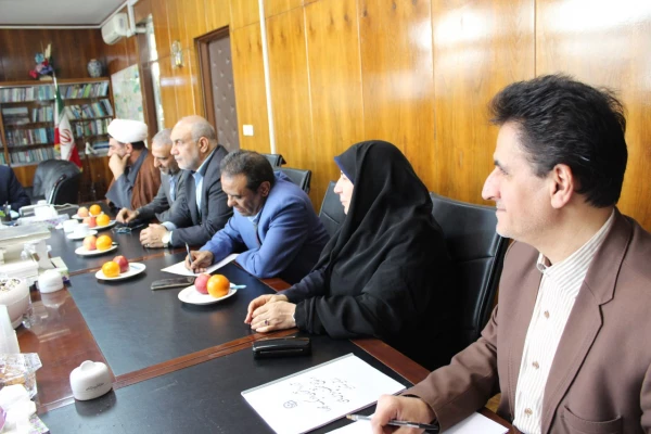 دکتر پرویز انصاری راد سرپرست مدیریت پردیس های استان تهران در دیدار با عبدالرضا فولادوند مدیرکل آموزش و پرورش شهر تهران