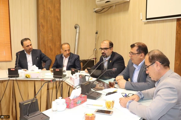 با حضور دکتر عظیمی مدیر کل برنامه ریزی فرهنگی و اجتماعی دانشگاه فرهنگیان انجام شد:

نشست صمیمی با مسئولان و کارشناسان فرهنگی دانشگاه فرهنگیان مازندران 2