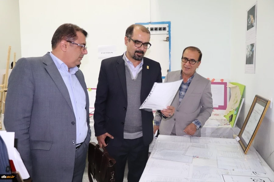 با حضور دکتر عظیمی مدیر کل برنامه ریزی فرهنگی و اجتماعی دانشگاه فرهنگیان انجام شد:

نشست صمیمی با مسئولان و کارشناسان فرهنگی دانشگاه فرهنگیان مازندران 2