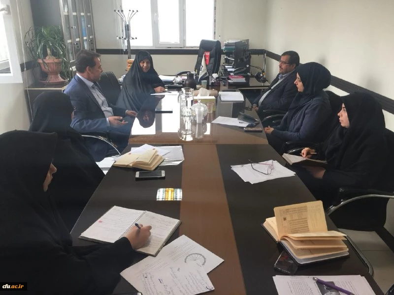 معاون دانشجویی دانشگاه همزمان با قرار گرفتن در آستانه سالروز ولادت حضرت فاطمه زهرا (س) در جلسه ادارات کل مشاوره، بهداشت و سلامت عنوان کرد:

در اجرای برنامه عملیاتی سال 98؛  اگر ها را به باورها تبدیل کنیم. 2