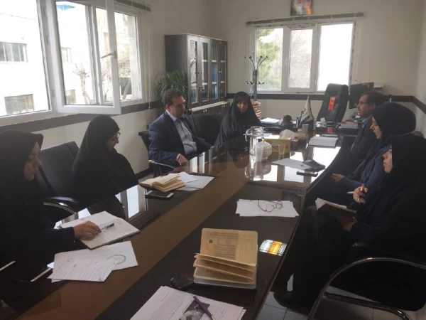 معاون دانشجویی دانشگاه همزمان با قرار گرفتن در آستانه سالروز ولادت حضرت فاطمه زهرا (س) در جلسه ادارات کل مشاوره، بهداشت و سلامت عنوان کرد:

در اجرای برنامه عملیاتی سال 98؛  اگر ها را به باورها تبدیل کنیم. 2