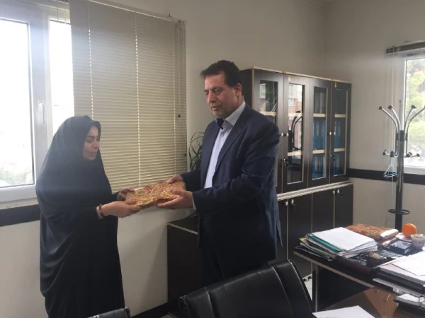 معاون دانشجویی دانشگاه همزمان با قرار گرفتن در آستانه سالروز ولادت حضرت فاطمه زهرا (س) در جلسه ادارات کل مشاوره، بهداشت و سلامت عنوان کرد:

در اجرای برنامه عملیاتی سال 98؛  اگر ها را به باورها تبدیل کنیم. 2