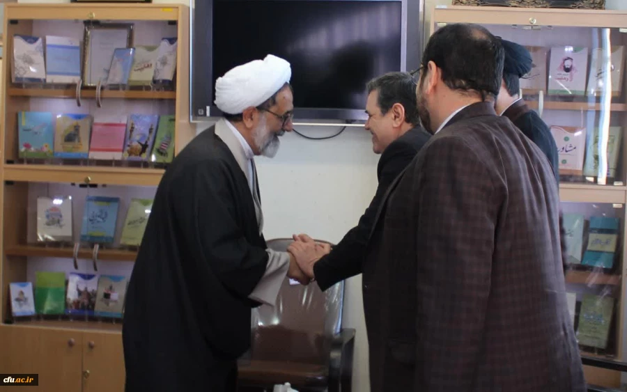 دیدار رییس دانشگاه فرهنگیان  با مسئولان مرکز آموزش های تخصصی و پژوهشی حوزه علمیه قم 5