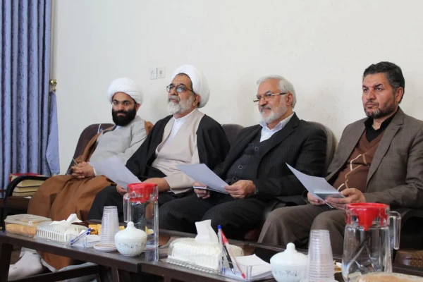 دیدار رییس دانشگاه فرهنگیان  با مسئولان مرکز آموزش های تخصصی و پژوهشی حوزه علمیه قم 6