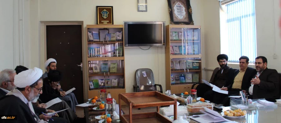 دیدار رییس دانشگاه فرهنگیان  با مسئولان مرکز آموزش های تخصصی و پژوهشی حوزه علمیه قم 7