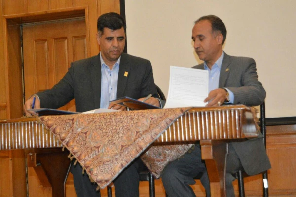 جلسه مشترک مسئولین سازمان فنی و حرفه ای کل استان فارس با مسئولین و دانشجویان دانشگاه فرهنگیان فارس در راستای طرح هر دانشجو معلم یک مهارت  برگزار شد 6