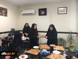 حضور دکتر خنیفر در محل کار همکاران حوزه معاونت دانشجویی به مناسب بزرگداشت مقام زن  5