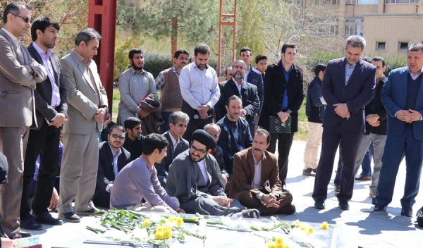 ویژه برنامه ولادت حضرت زهرا سلام الله علیها در دانشگاه فرهنگیان کرمان