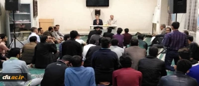 دکتر طاهری نیا در جمع دانشجویان خوابگاه پردیس شهید رجایی کرمانشاه