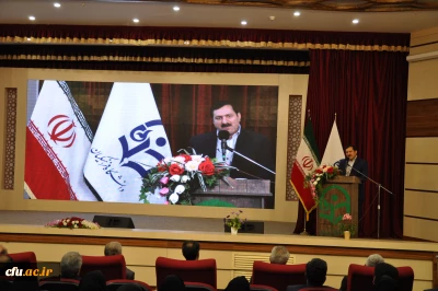 معاون طرح و برنامه و توسعه منابع دانشگاه فرهنگیان در مشهد تأکید کرد:

لزوم توجه بیشتر به نیروهای قراردادی و کارکنان مأمور از آموزش و پرورش