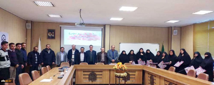 در پردیس الزهرا (س) استان زنجان  برگزار شد:

مراسم بزرگداشت ولادت حضرت فاطمه (س) و تجلیل از مقام مادر 2