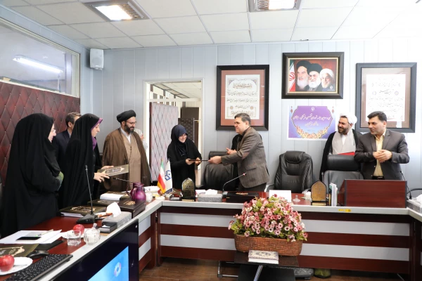 قدردانی از برگزارکنندگان رویش 14