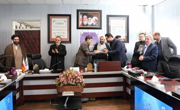 قدردانی از برگزارکنندگان رویش 15