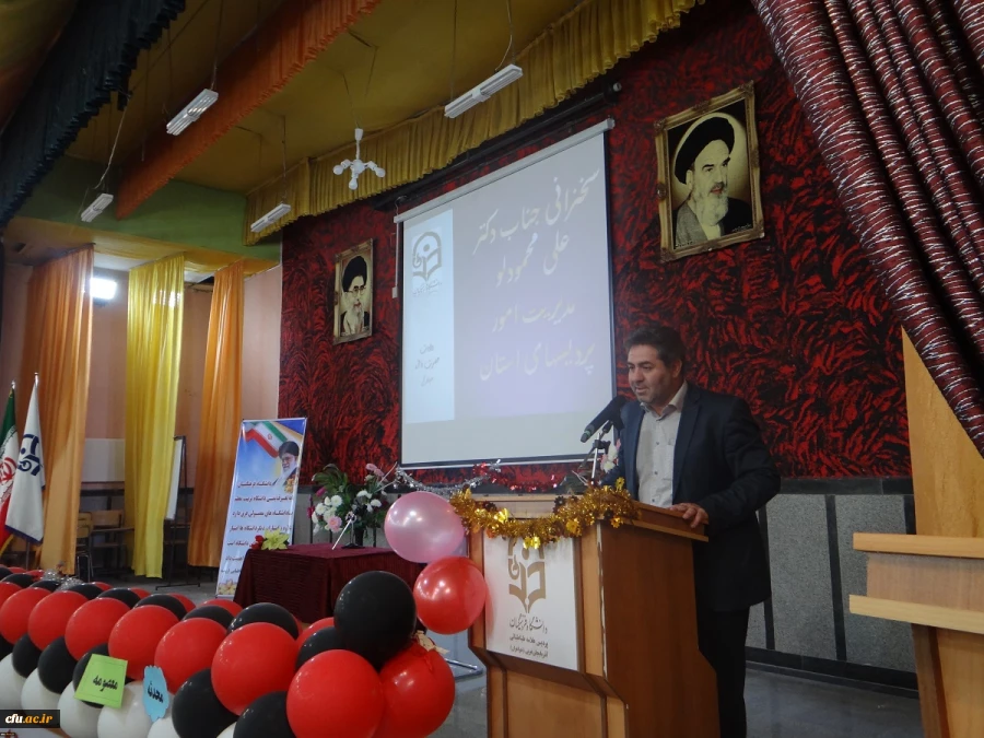 با حضور دکتر محمودلو سرپرست امور پردیس های استان آذربایجان غربی

برگزاری مراسم ولادت حضرت فاطمه الزهراء (س) و روز گرامیداشت مقام زن در پردیس علامه طباطبایی ارومیه
 4