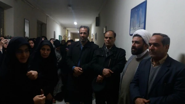 با هدف بررسی و رفع موانع سراهای دانشجویی انجام شد:
حضور صمیمی سرپرست، معاونین، مسئول دفتر نهاد رهبری و جمعی از همکاران دانشگاه فرهنگیان همدان در سراهای دانشجویی پردیس های استان