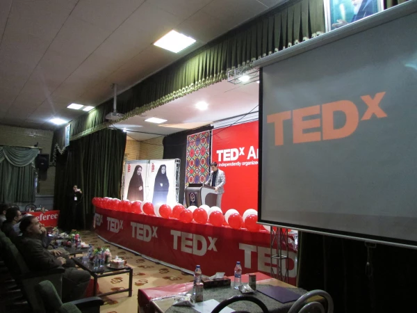 در دانشگاه فرهنگیان استان مرکزی برگزار شد

مسابقات سخنرانی TED 5