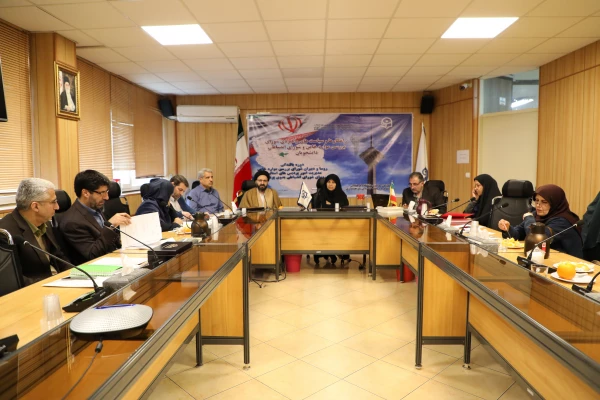 حجت الاسلام و المسلمین دادگر مسئول  نهاد نمایندگی مقام معظم رهبری دانشگاه فرهنگیان در جلسه کمیسیون موارد خاص:

ارتباط وسیع و جدی تر کمیته های انضباطی با بخش های فرهنگی، تربیتی و مشاوره برای دستیابی به کارکردهای تربیتی 3