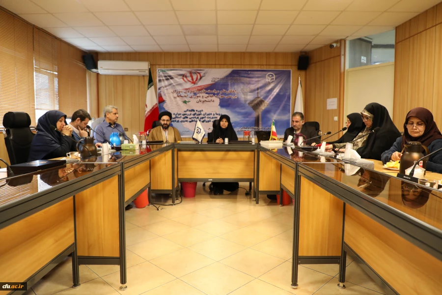 حجت الاسلام و المسلمین دادگر مسئول  نهاد نمایندگی مقام معظم رهبری دانشگاه فرهنگیان در جلسه کمیسیون موارد خاص:

ارتباط وسیع و جدی تر کمیته های انضباطی با بخش های فرهنگی، تربیتی و مشاوره برای دستیابی به کارکردهای تربیتی 5