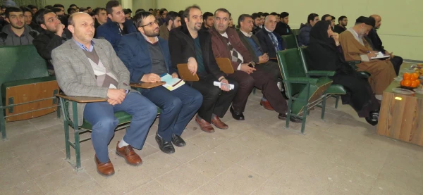 جلسه توجیهی پذیرفته شدگان مرحله تکمیل ظرفیت