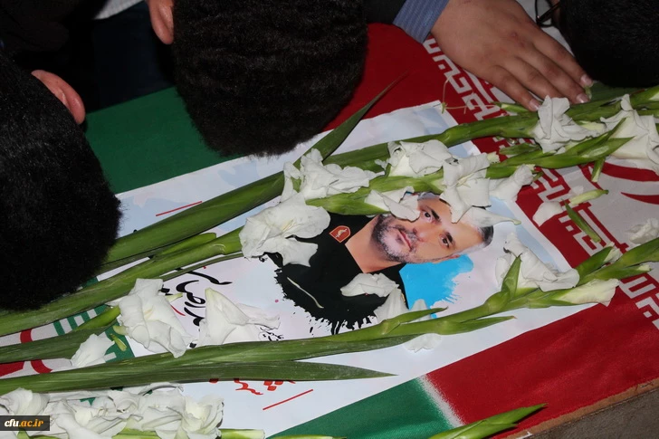 استقبال ووداع باشکوه وعاشقانه اساتید کارکنان ودانشجویان دانشگاه فرهنگیان استان قزوین با سردارشهید مدافع حرم حمیدمحمدرضایی 4