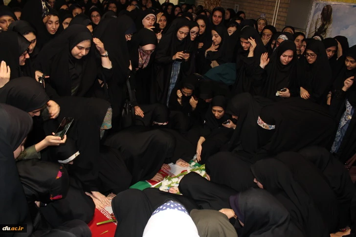 استقبال ووداع باشکوه وعاشقانه اساتید کارکنان ودانشجویان دانشگاه فرهنگیان استان قزوین با سردارشهید مدافع حرم حمیدمحمدرضایی 11