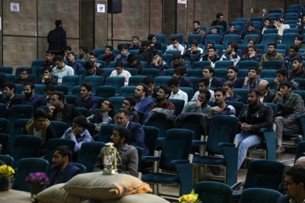 با همت بسیج دانشجویی دانشگاه برگزار شد :

کنگره بزرگداشت شهدای دانشجو معلم دانشگاه فرهنگیان یزد
 2