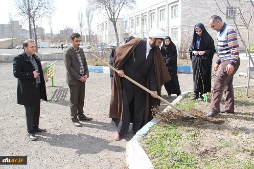 به مناسبت روز درختکاری:

طرح تعویض کاغذ باطله با نهال در پردیس بنت الهدی صدر اردبیل اجرا شد  
 3