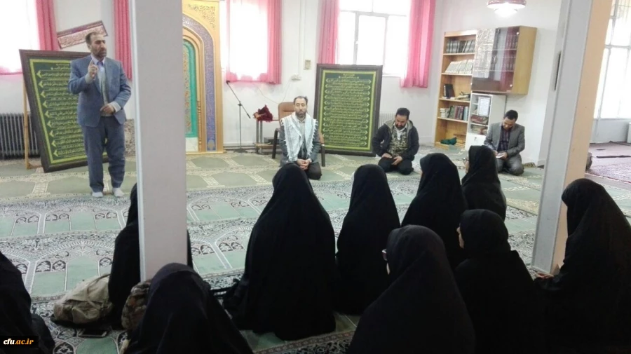 دکتر محمدی درمراسم بدرقه کاروان دانشجویان راهیان نور:سعی کنیدازمعنویات این اردوی معنوی روحیه بگیرید وآن رادرکلاسهای درس ودرجمع دانش آموزان اجرا کنید. 7