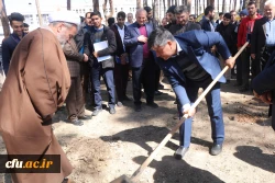 با حضور سرپرست دانشگاه فرهنگیان استان اصفهان به مناسبت روز درختکاری برگزار گردید:

نشست علمی با موضوع دانشگاه سبز و کاشت نهال