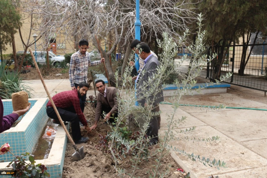 برگزاری مراسم روز درختکاری در دانشگاه فرهنگیان یزد
 4