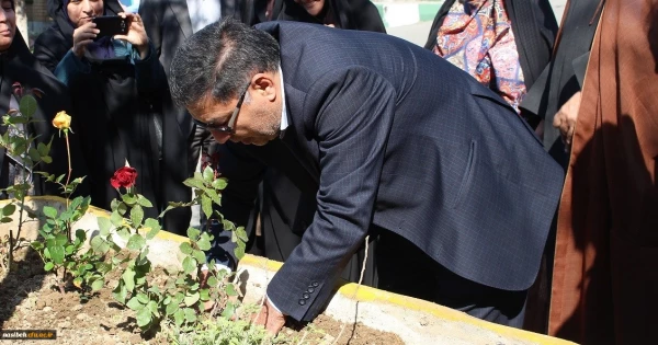 روز درختکاری در پردیس نسیبه