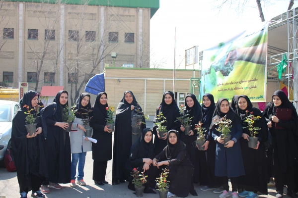 روز درختکاری در پردیس نسیبه