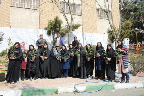 روز درختکاری در پردیس نسیبه