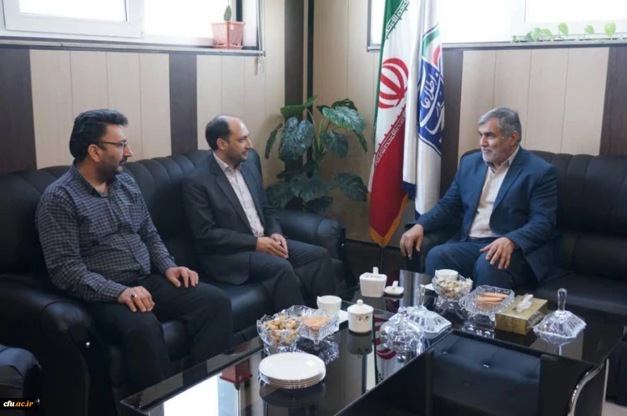 نشست سرپرست مرکز هوشمندسازی دانشگاه فرهنگیان با مدیر کل ارتباطات و فناوری اطلاعات استان قم
 2