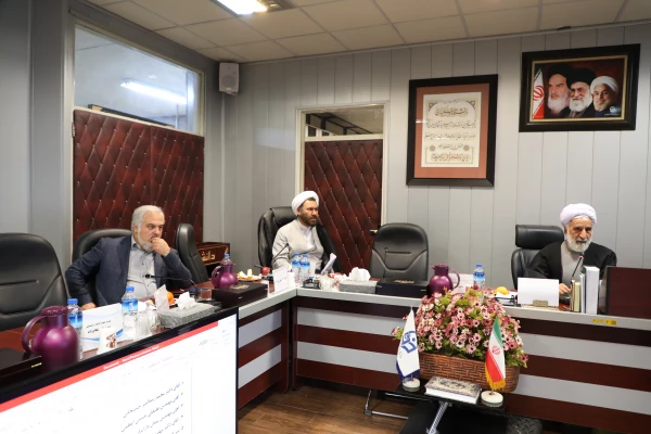 در دومین جلسه هیات امنای بنیاد خیرین دانشگاه فرهنگیان انجام شد:

هیات مدیره هیات امناء خیرین حامی دانشگاه فرهنگیان انتخاب شدند 4