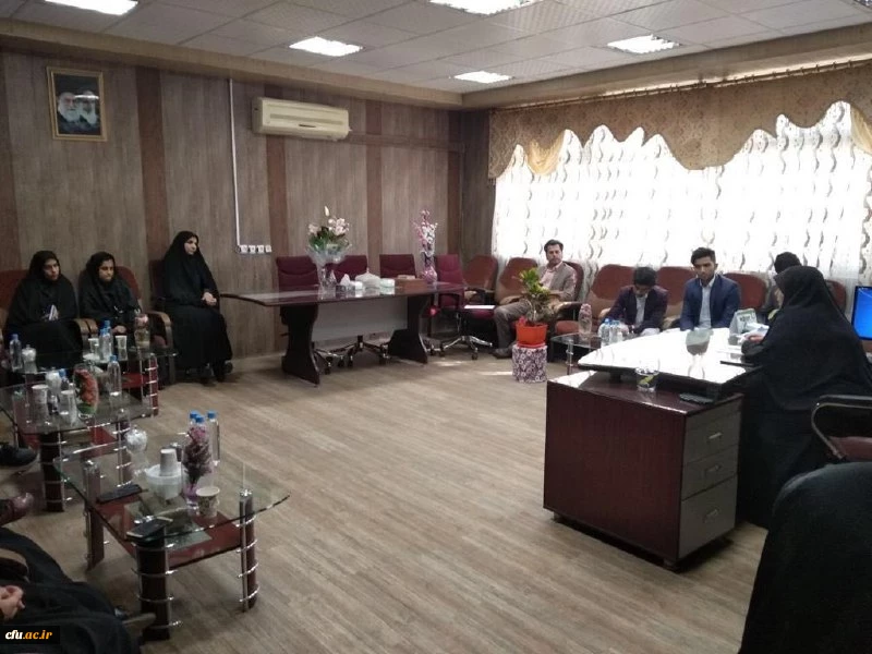 نشست صمیمی معاون دانشجویی دانشگاه با اعضای شورای صنفی و تشکلات دانشجویی دختر و پسر مراکز استان سیستان و بلوچستان 3