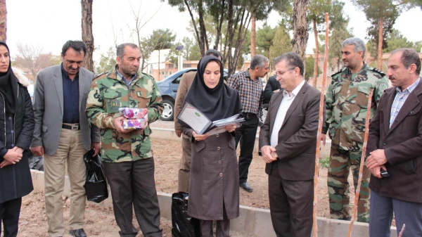 روز درختکاری در پردیسس شهید رجایی سمنان 4