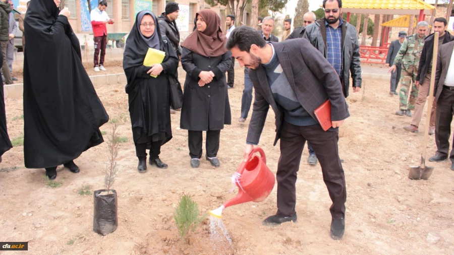 روز درختکاری در پردیسس شهید رجایی سمنان 7