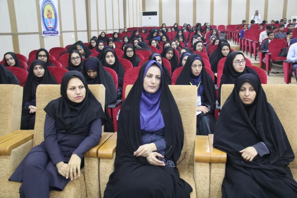 با همکاری دانشگاه فرهنگیان هرمزگان و انجمن مطالعات برنامه درسی استان

کنفرانس ملی آشنایی با یافته های نوین در حوزه یاددهی و یادگیری برگزار شد 6