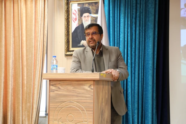 به منظور بزرگداشت هفته سلامت مردان برگزار شد:

دوره آشنایی با بیماری های شایع کلیوی و مجاری ادراری 3