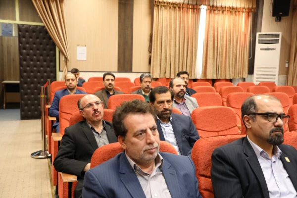 به منظور بزرگداشت هفته سلامت مردان برگزار شد:

دوره آشنایی با بیماری های شایع کلیوی و مجاری ادراری 4