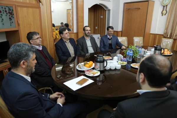 دکتر خنیفر در نشست سراسری حراست های دانشگاه فرهنگیان:

نقش اساسی حراست ارشادی ترغیبی است 6