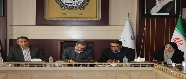 استاندار تهران در دیدار با سرپرست و معاونان مدیریت پردیس های استان تهران در جلسه هیات امنای دانشگاه فرهنگیان استان تهران:
هیچ کاری در کشور به اندازه تربیت معلم مهم نیست