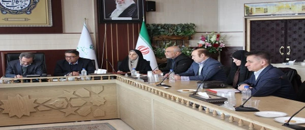 استاندار تهران در دیدار با سرپرست و معاونان مدیریت پردیس های استان تهران در جلسه هیات امنای دانشگاه فرهنگیان استان تهران:
هیچ کاری در کشور به اندازه تربیت معلم مهم نیست