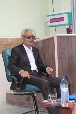 دیدار جمعی از دانشجویان دانشگاه فرهنگیان استان بوشهر با استاد هاشمی زاده رئیس سابق تربیت معلم خورموج