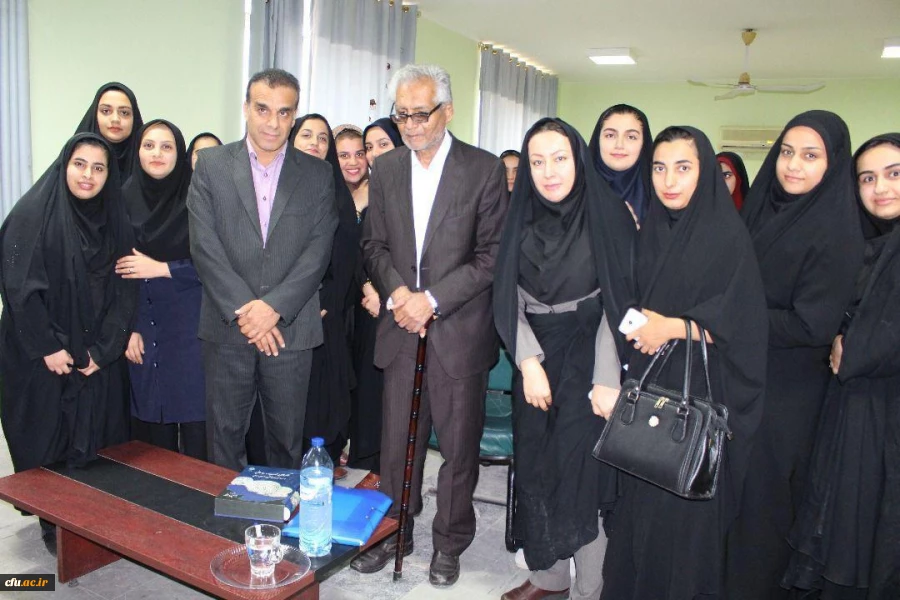 دیدار جمعی از دانشجویان دانشگاه فرهنگیان استان بوشهر با استاد هاشمی زاده رئیس سابق تربیت معلم خورموج 3
