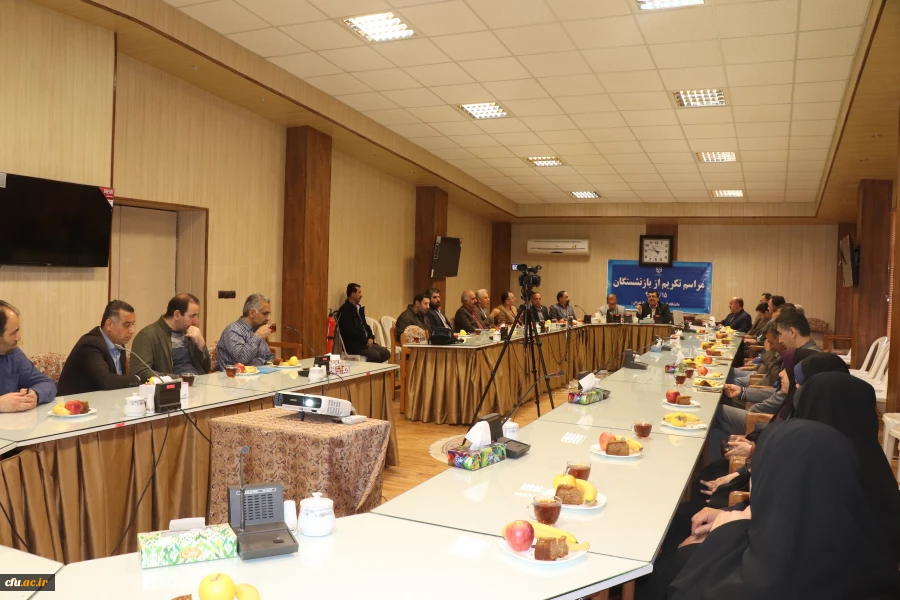 دکتر کسائیان در مراسم تجلیل از بازنشستگان دانشگاه فرهنگیان مازندران:
بازنشستگان ذخیره و گنجینه های ذی قیمت دانشگاه هستند. بر ماست که را برخورداری دانشگاه از این ذخیره های ارزشمند را باز نگه داریم.