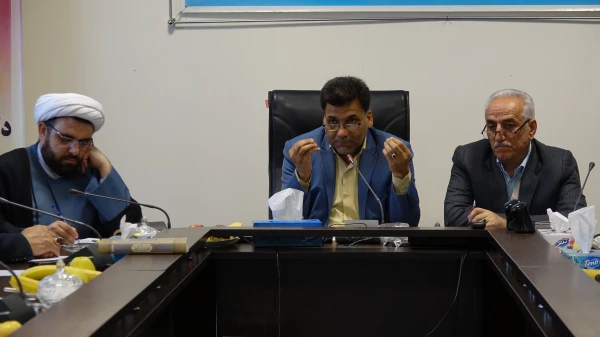 در سالن جلسات مدیریت استانی ؛

با حضور دکتر محمدی جلسه شورای فرهنگی دانشگاه فرهنگیان کردستان برگزار شد 9