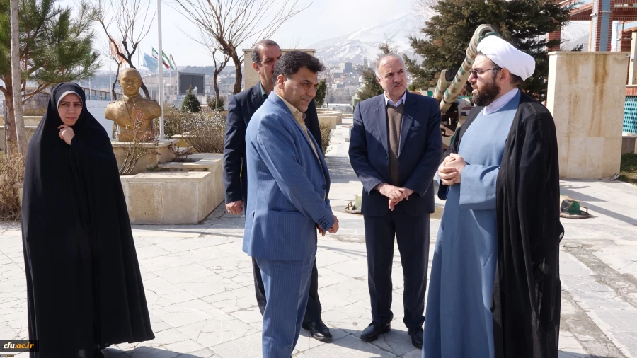 ادای احترام  به شهدای گمنام سنندج 3