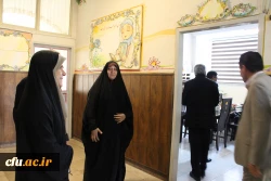 حضور جمعی از مدیران دانشگاه و آموزش وپرورش در مدرسه ابتدایی شاهد فجر منطقه سه تهران